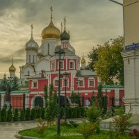 Зачатьевский монастырь.