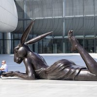 Городская скульптура :: Michael M