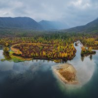 Дождь ушёл, оставив краски