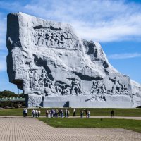 Скульптура "Мужество", но с тыла