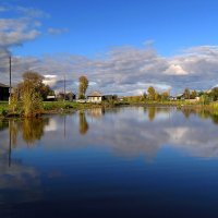 Сибирская деревня у тихой воды