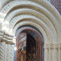 Арка Троицкого собора в Александровской слободе. :: ИРЭН@ . Арка Троицкого собора в Александровской слободе. :: ИРЭН@ .