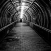Дверь в стене тоннеля :: Валерий Иванович