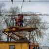 Ремонт троллейбусных проводов :: Александр Синдерёв