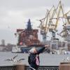 Кормление птиц :: Алексей Чуркин
