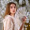 Портретная фотосессия девушки в студии: Элегантные кружевные детали и цветочные акценты в Москве :: Александр ALDemch Демченко