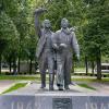 Памятник лётчикам Нормандия-Неман. :: Валерий Пославский