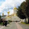 Дорога к храму в самом Сергиевом Посаде. :: александр 