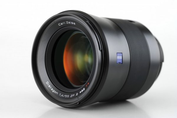 Новое семейство объективов для полнокадровых зеркальных камер от Carl Zeiss