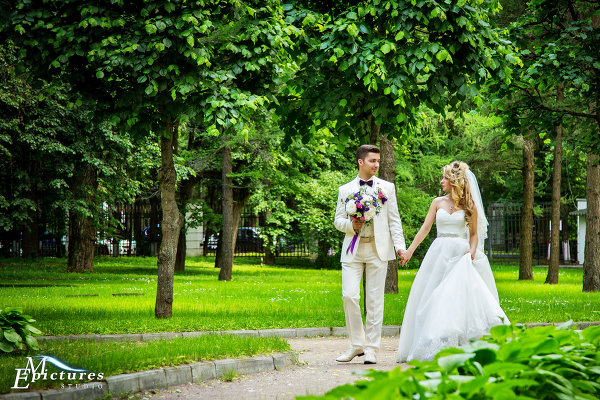 фотограф видеооператор на свадьбу