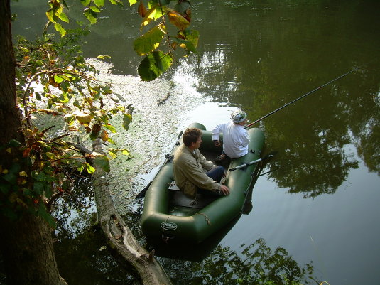 ПУТЕШЕСТВИЕ ПО РЕКЕ ПАХРЕ НА МОТОРНОЙ ЛОДКЕ