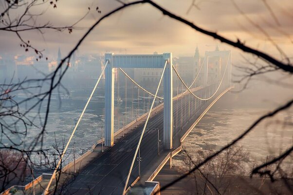 Фотограф Adam Dobrovits
