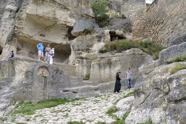 Туристы и местные