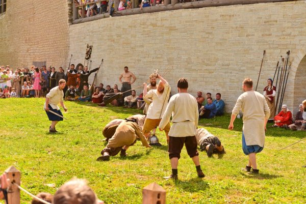 крутимся ...