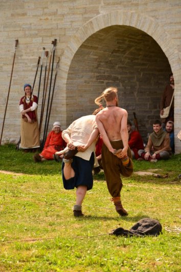 и параллельно ...