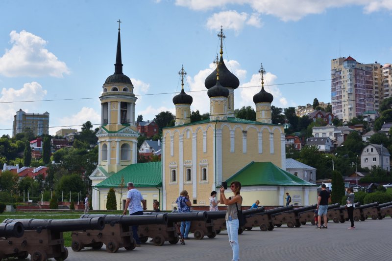 Адмиралтейская церковь петровских времён.