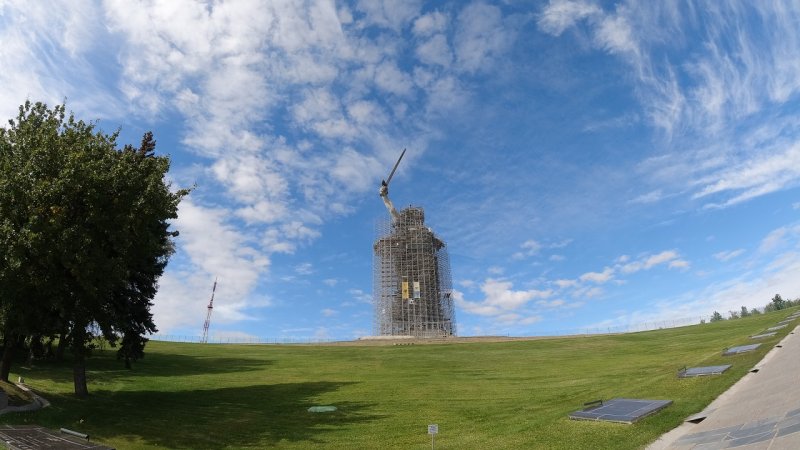 Монумент "Родина - Мать зовет!"